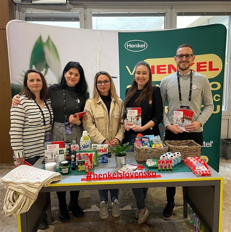 Infografika s príkladmi pracovných pozícií v USA