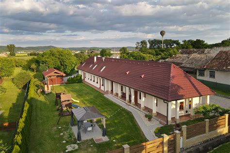 Školská farma s hospodárskymi zvieratami