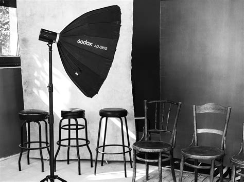 Ukážka rôznych typov fotografie: produktová, portrétna, svadobná