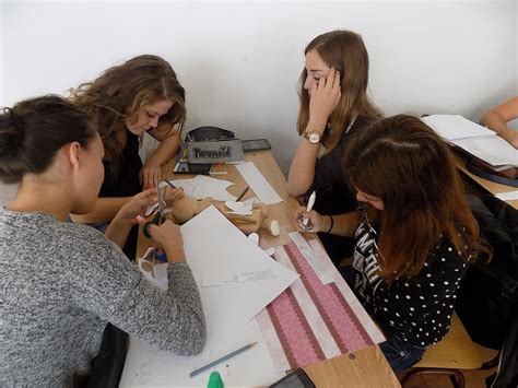 Informatívna grafika: Štruktúra vzdelávania na Obchodnej akadémii