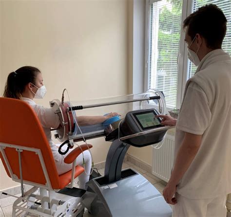 Študenti na praxi v zdravotníckom zariadení