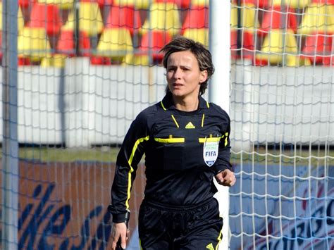 Mária Súkeníková ako UEFA inštruktorka na futbalovom turnaji