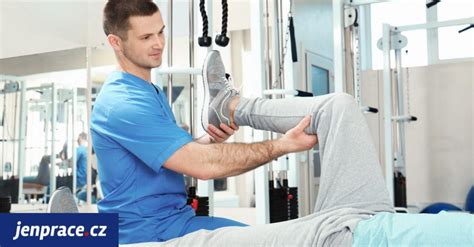 Ilustrácia fyzioterapeuta pracujúceho s pacientom