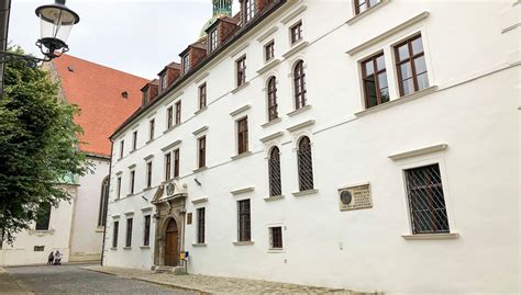 Budova Rímskokatolíckej cyrilometodskej bohosloveckej fakulty UK v Bratislave