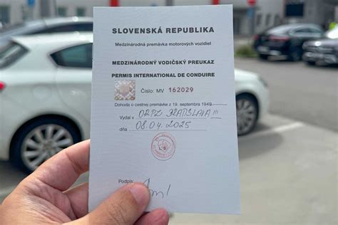 Infografika o tom, ako si vybaviť preukaz ISIC