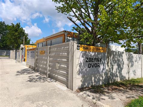 Mapa okolia Pedagogickej a sociálnej akadémie v Dúbravke so zastávkami MHD