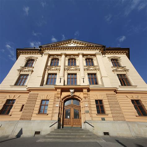 Budova Rektorátu VŠMU na Ventúrskej ulici v Bratislave