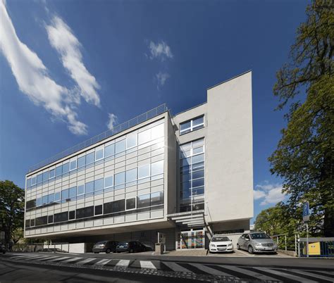 Budova Divadelnej fakulty na Svoradovej ulici 4