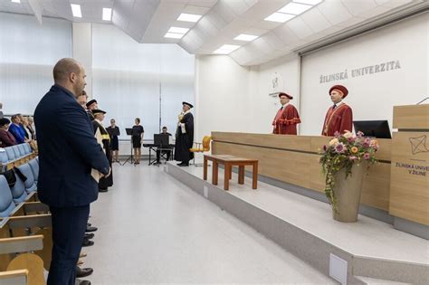 Absolventi FBI UNIZA v praxi