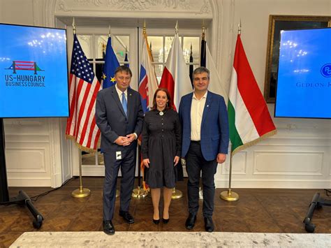 Fotografia: Zástupcovia odborov na medzinárodnom stretnutí