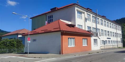 Budova Gymnázia L. Štúra Turzovka