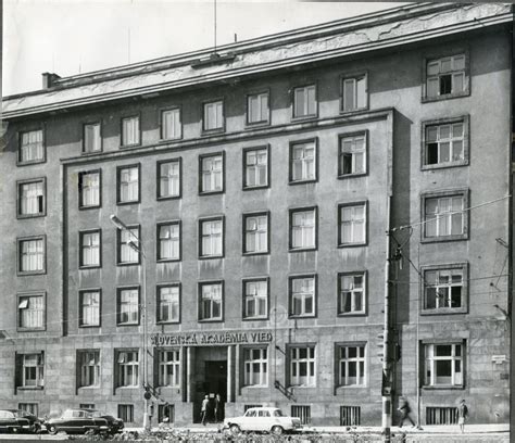 Budova Filozofického ústavu SAV v Bratislave