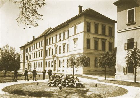 Budova Gymnázia P. O. Hviezdoslava v Kežmarku