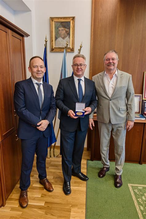 Budova Slovenskej zdravotníckej univerzity v Bratislave