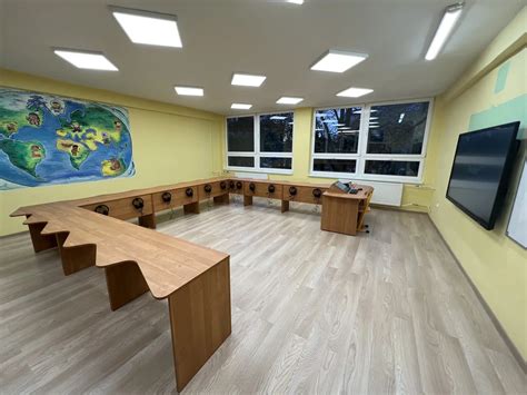 Interiér moderných učební Duálnej Akadémie