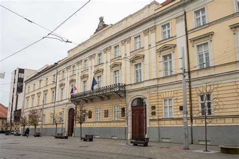 historická budova internátu Svoradov