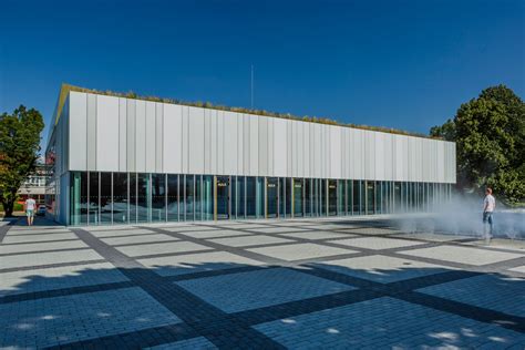 Architektonické stvárnenie univerzitnej auly