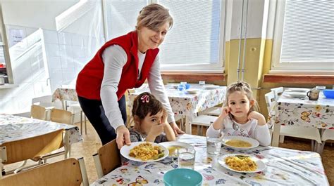 Ilustrácia školskej jedálne