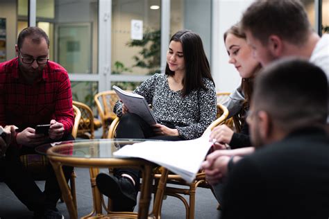 Moderné priestory Fakulty riadenia a informatiky UNIZA